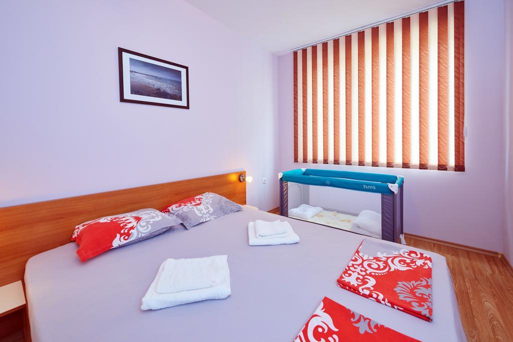 Apartments Dimitrovi Pomorie Luaran gambar