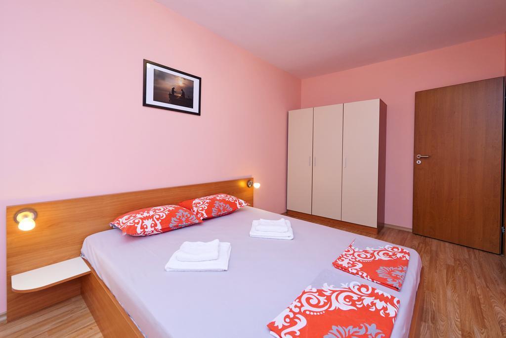 Apartments Dimitrovi Pomorie Luaran gambar