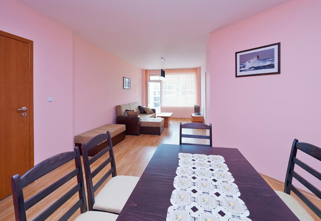 Apartments Dimitrovi Pomorie Bilik gambar