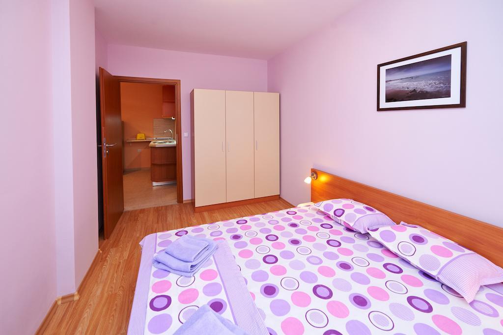 Apartments Dimitrovi Pomorie Bilik gambar