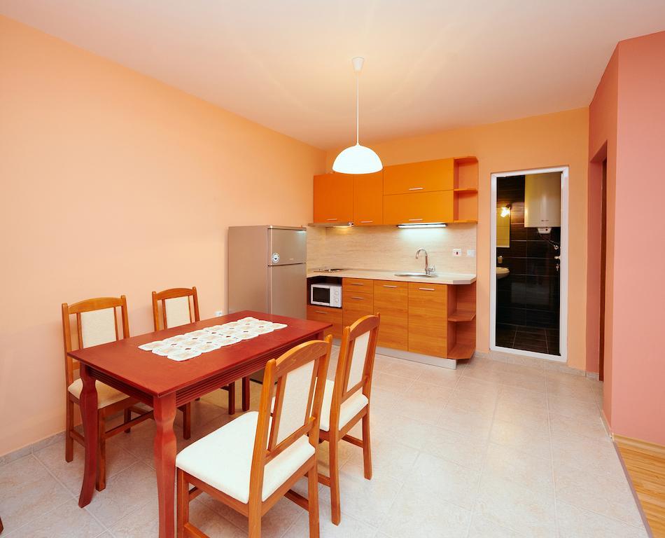 Apartments Dimitrovi Pomorie Bilik gambar