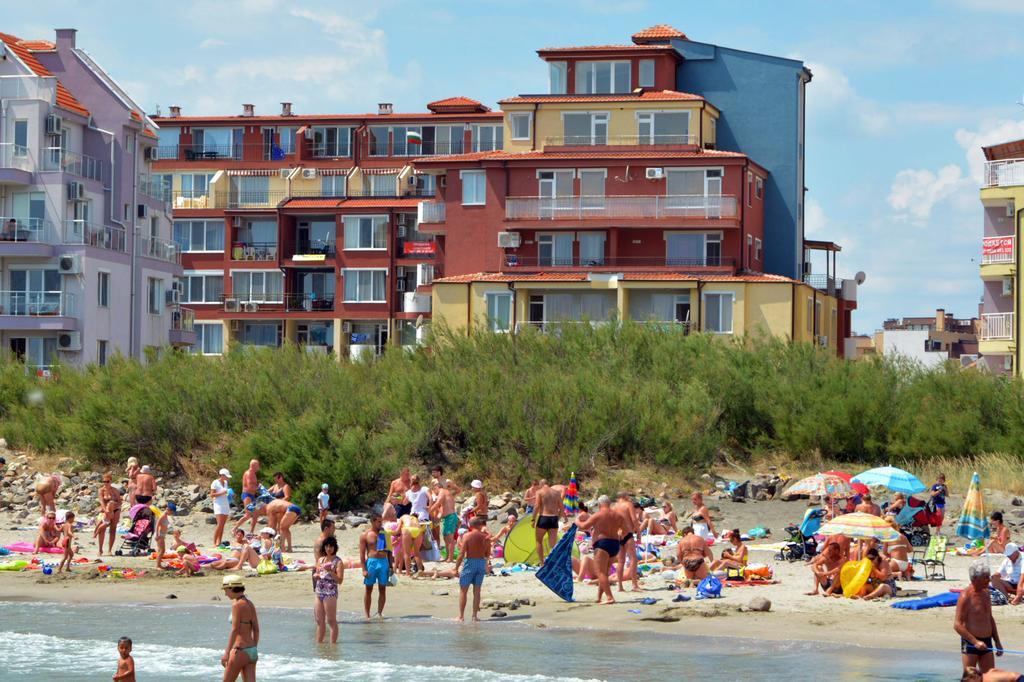 Apartments Dimitrovi Pomorie Luaran gambar